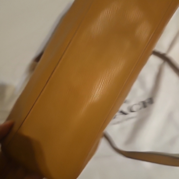 Coach Mia Shoulder Bag Pebble Leather Light Saddle Tan - Picture 10 of 13